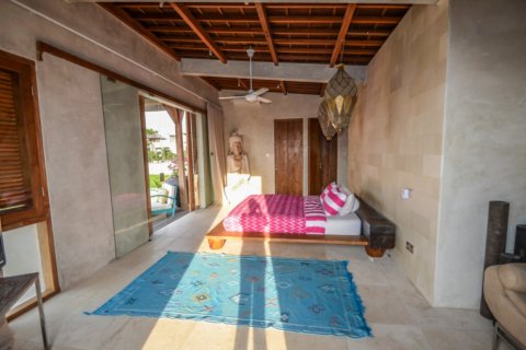 4 bedrooms Villa in Seminyak, Badung, Bali (12298) 14