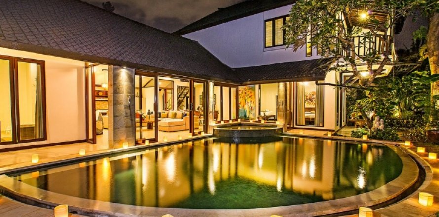 5 bedrooms Villa in Seminyak, Badung, Bali (1523)