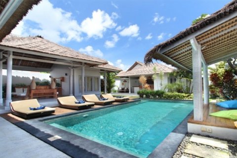 Vila 4 kamar tidur di Seminyak, Badung, Bali (2064)
