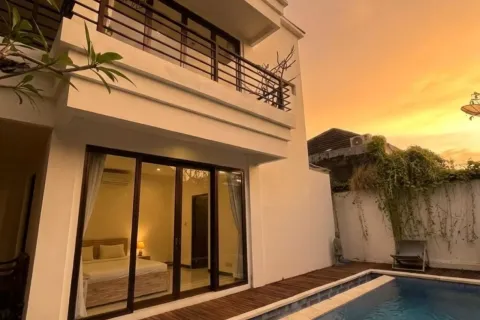 Vila 4 kamar tidur di Seminyak, Badung, Bali (11027)