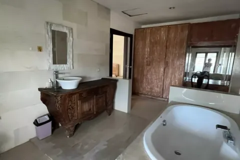 4 bedrooms Villa in Seminyak, Badung, Bali (11027) 2