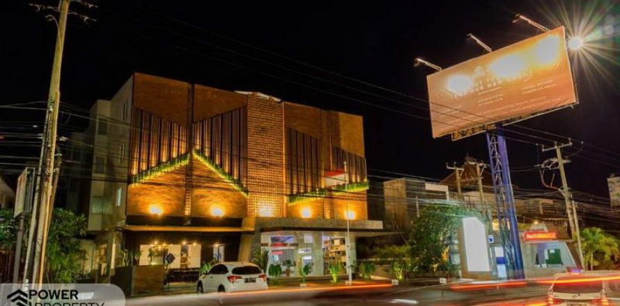 90 bedrooms Hotel in Seminyak, Badung, Bali (8176)