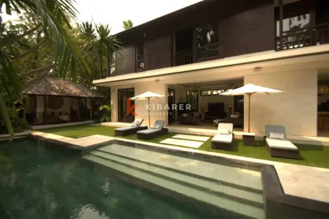 Vila 5 kamar tidur di Seminyak, Badung, Bali (13557)