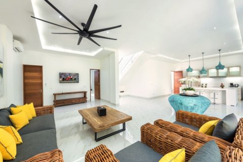 4 bedrooms Villa in South Kuta, Badung, Bali (1485) 12