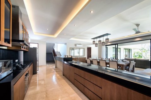 4 bedrooms Villa in South Kuta, Badung, Bali (1483) 7