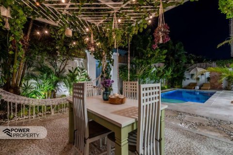 Vila 2 kamar tidur di Seminyak, Badung, Bali (9272) 30
