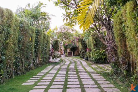 4 bedrooms Villa in South Denpasar, Denpasar, Bali (11597) 2
