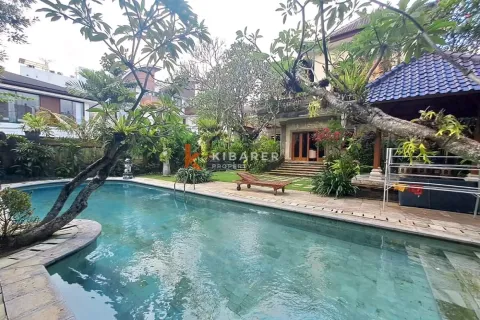 Vila 3 kamar tidur di Kerobokan, Badung, Bali (13227)