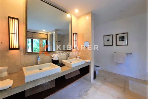 4 bedrooms Villa in Denpasar, Bali (13702) 12