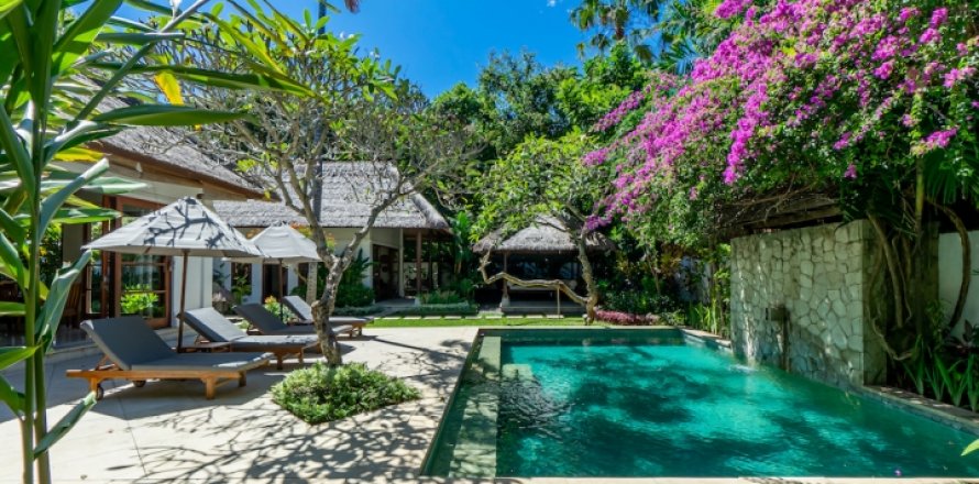 4 bedrooms Villa in Jimbaran, Badung, Bali (1735)
