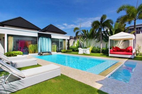 Vila 4 kamar tidur di Seminyak, Badung, Bali (1932)