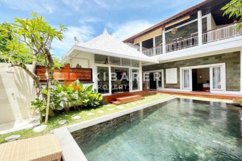 Vila 3 kamar tidur di Canggu, Badung, Bali (13340)