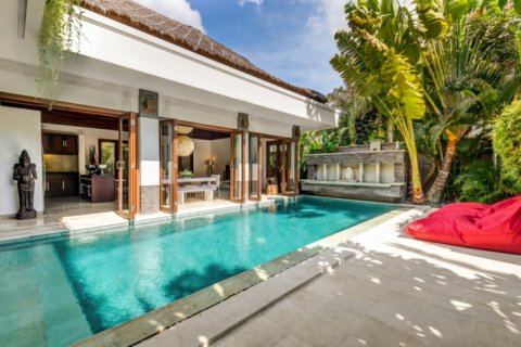 Vila 3 kamar tidur di Seminyak, Badung, Bali (1723)