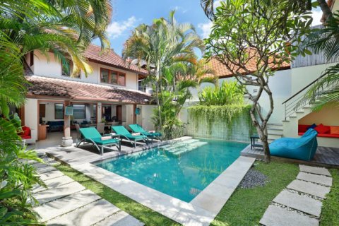 Vila 4 kamar tidur di Seminyak, Badung, Bali (8546)