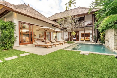 Vila 4 kamar tidur di Jimbaran, Badung, Bali (9661)