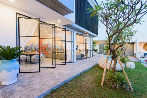 4 bedrooms Villa in Tibubeneng, Badung, Bali (13450) 9