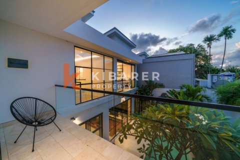 3 bedrooms Villa in Kerobokan, Badung, Bali (13571) 17