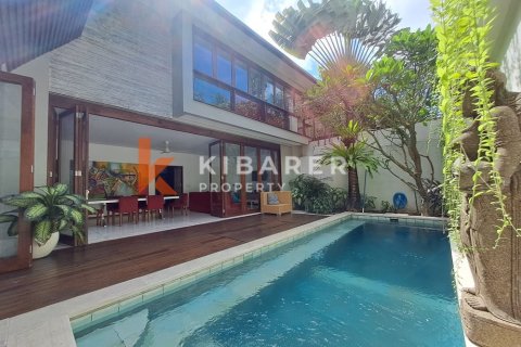 Vila 4 kamar tidur di Tibubeneng, Badung, Bali (13574)