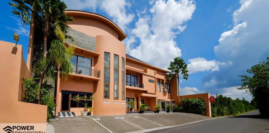 9 bedrooms Apartment in Seminyak, Badung, Bali (9208)