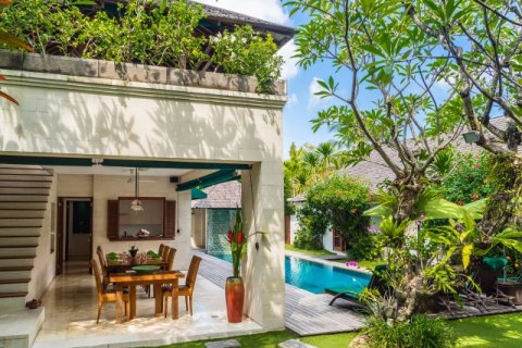 Vila 3 kamar tidur di Seminyak, Badung, Bali (1399)