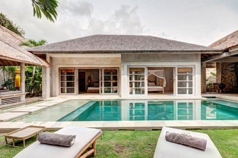 Vila 3 kamar tidur di Seminyak, Badung, Bali (1403)