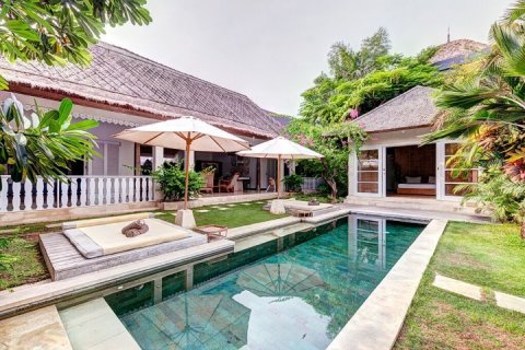 Vila 3 kamar tidur di Seminyak, Badung, Bali (1401)