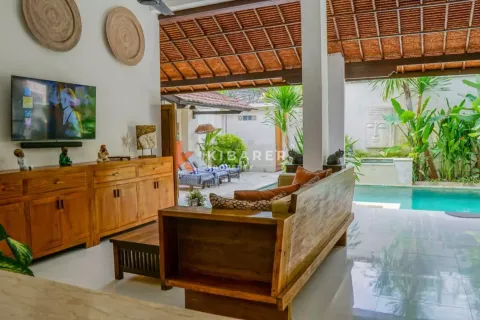 Vila 3 kamar tidur di Kerobokan, Badung, Bali (13060) 7