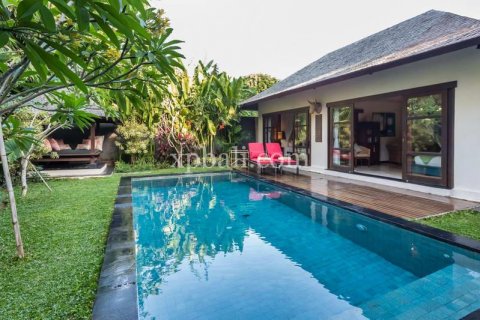 Vila 7 kamar tidur di Jimbaran, Badung, Bali (770)