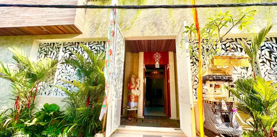 5 bedrooms Villa in Pererenan, Mengwi, Badung, Bali (11516)