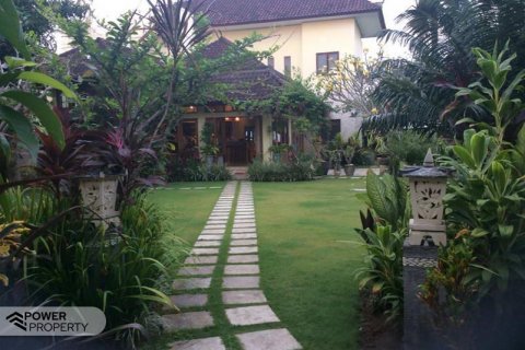 Vila 5 kamar tidur di Canggu, Badung, Bali (5785)