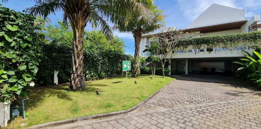 3 bedrooms Villa in South Kuta, Badung, Bali (5783)