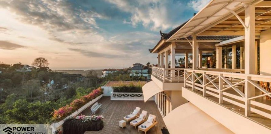 Vila 4 kamar tidur di Kuta Selatan, Badung, Bali (5788)