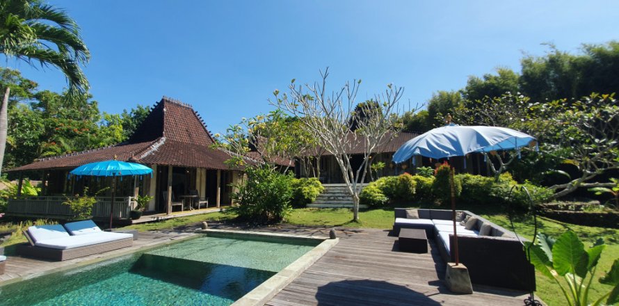 4 bedrooms Villa in South Kuta, Badung, Bali (12174)