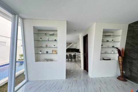3 bedrooms Villa in Kerobokan, Badung, Bali (11704) 11