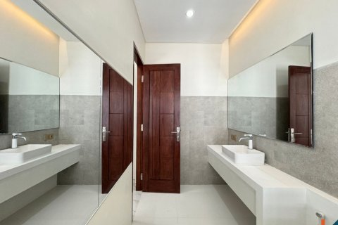 3 bedrooms Villa in Kerobokan, Badung, Bali (11704) 13