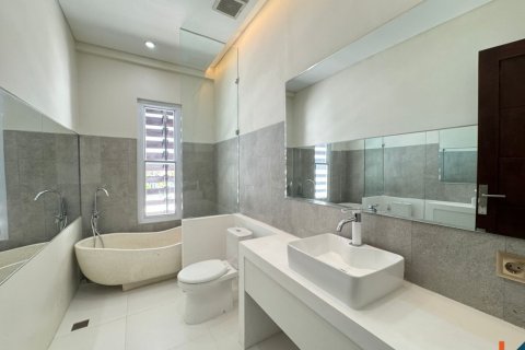 3 bedrooms Villa in Kerobokan, Badung, Bali (11704) 5