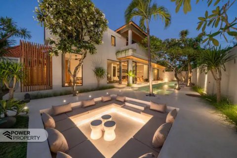 Vila 4 kamar tidur di Seminyak, Badung, Bali (5776)