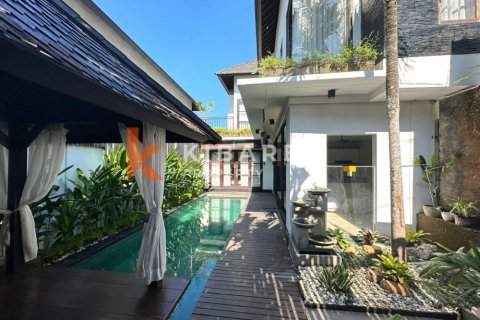 Vila 3 kamar tidur di Jimbaran, Badung, Bali (13870)