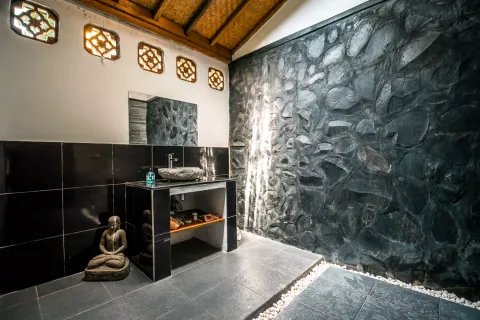 5 bedrooms Villa in Lovina, Anturan, Buleleng, Bali (10840) 17