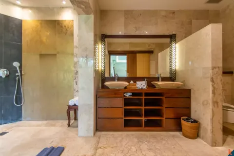 6 bedrooms Villa in Tumbak Bayuh, Mengwi, Badung, Bali (11169) 23