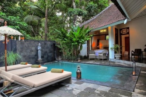 Vila 4 kamar tidur di Seminyak, Badung, Bali (1872)