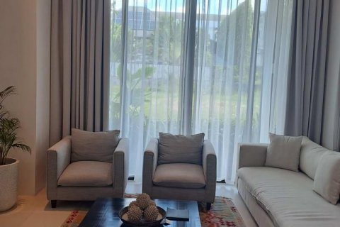 Vila 4 kamar tidur di Canggu, Badung, Bali (651)