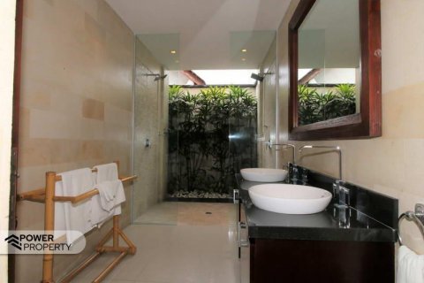 Vila 3 kamar tidur di Canggu, Badung, Bali (5798) 8
