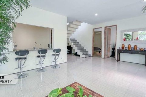 Vila 5 kamar tidur di Kerobokan, Badung, Bali (5799) 19