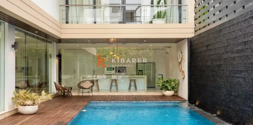 4 bedrooms Villa in Tibubeneng, Badung, Bali (12546)