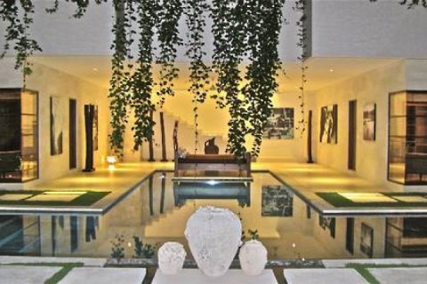 8 bedrooms Villa in Seminyak, Badung, Bali (1102) 5