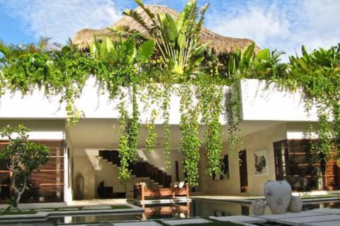 Vila 8 kamar tidur di Seminyak, Badung, Bali (1102)