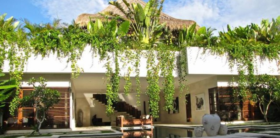 8 bedrooms Villa in Seminyak, Badung, Bali (1102)