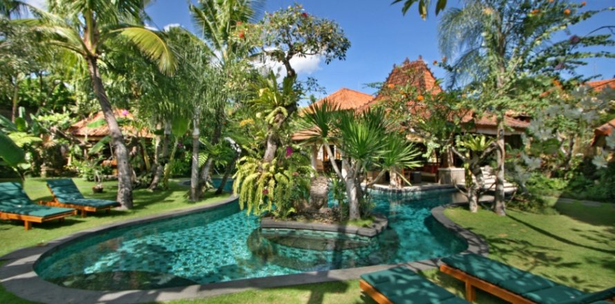 9 bedrooms Villa in Seminyak, Badung, Bali (1105)