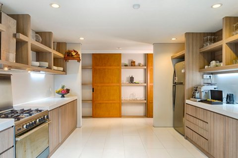 5 bedrooms Villa in South Kuta, Badung, Bali (1107) 8